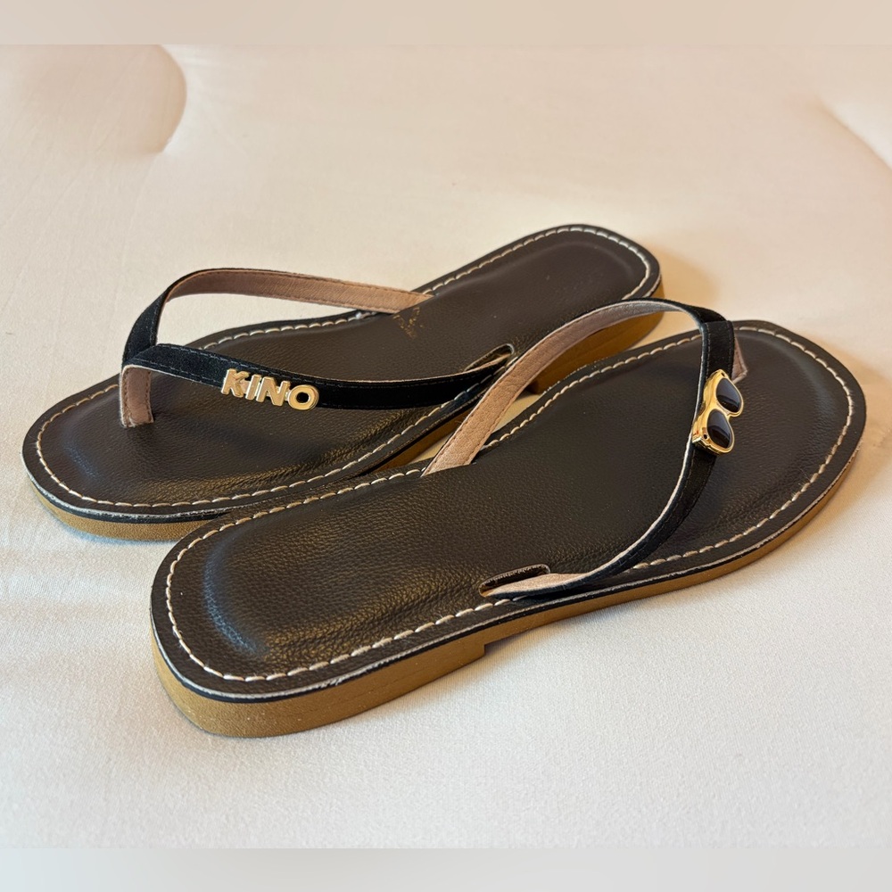 Kino Black Thong Sandals for Women